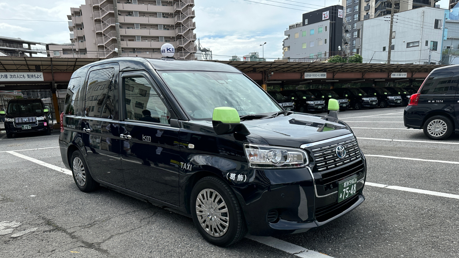 東京太陽株式会社のタクシー車両